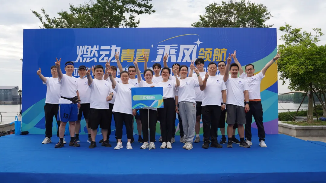 笑容在阳光下绽放 笑容在阳光下绽放